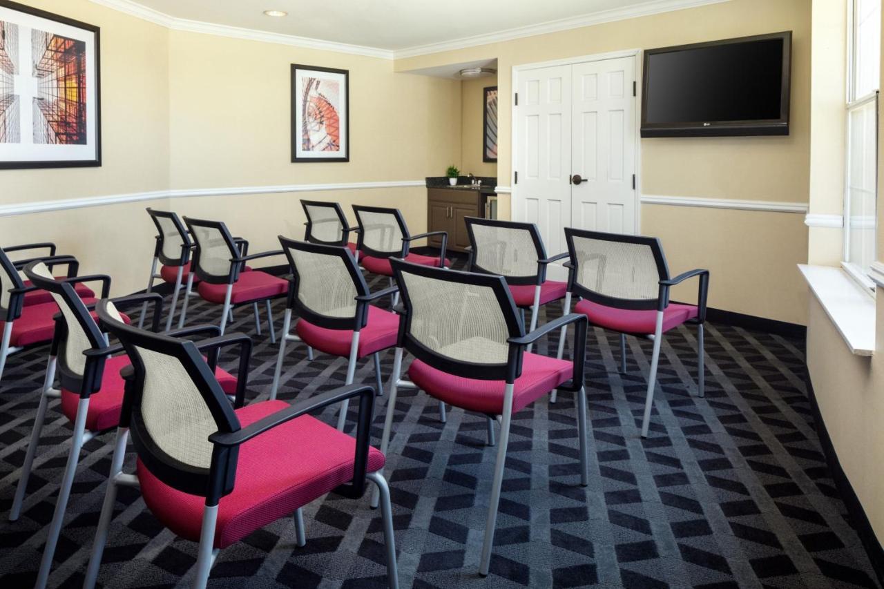 Hotel Towneplace By Marriott